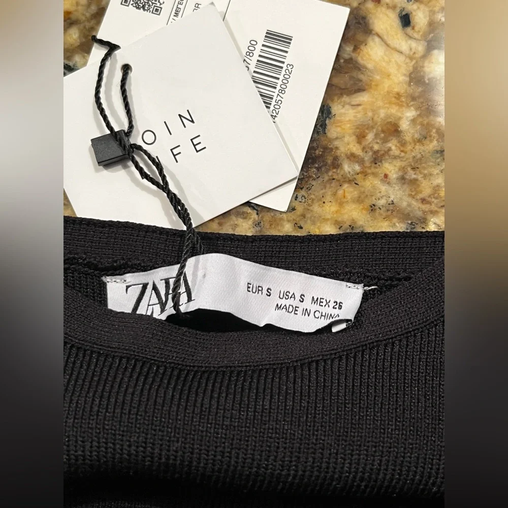 NWT Zara Women’s Knit Long Sleeve Crop Top